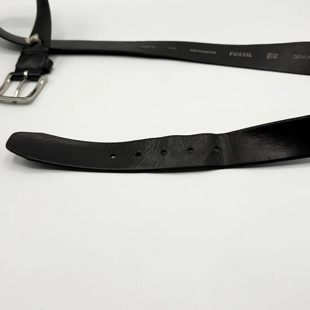 Fossil Vintage Black Leather Belt Silver Buckle - US 42